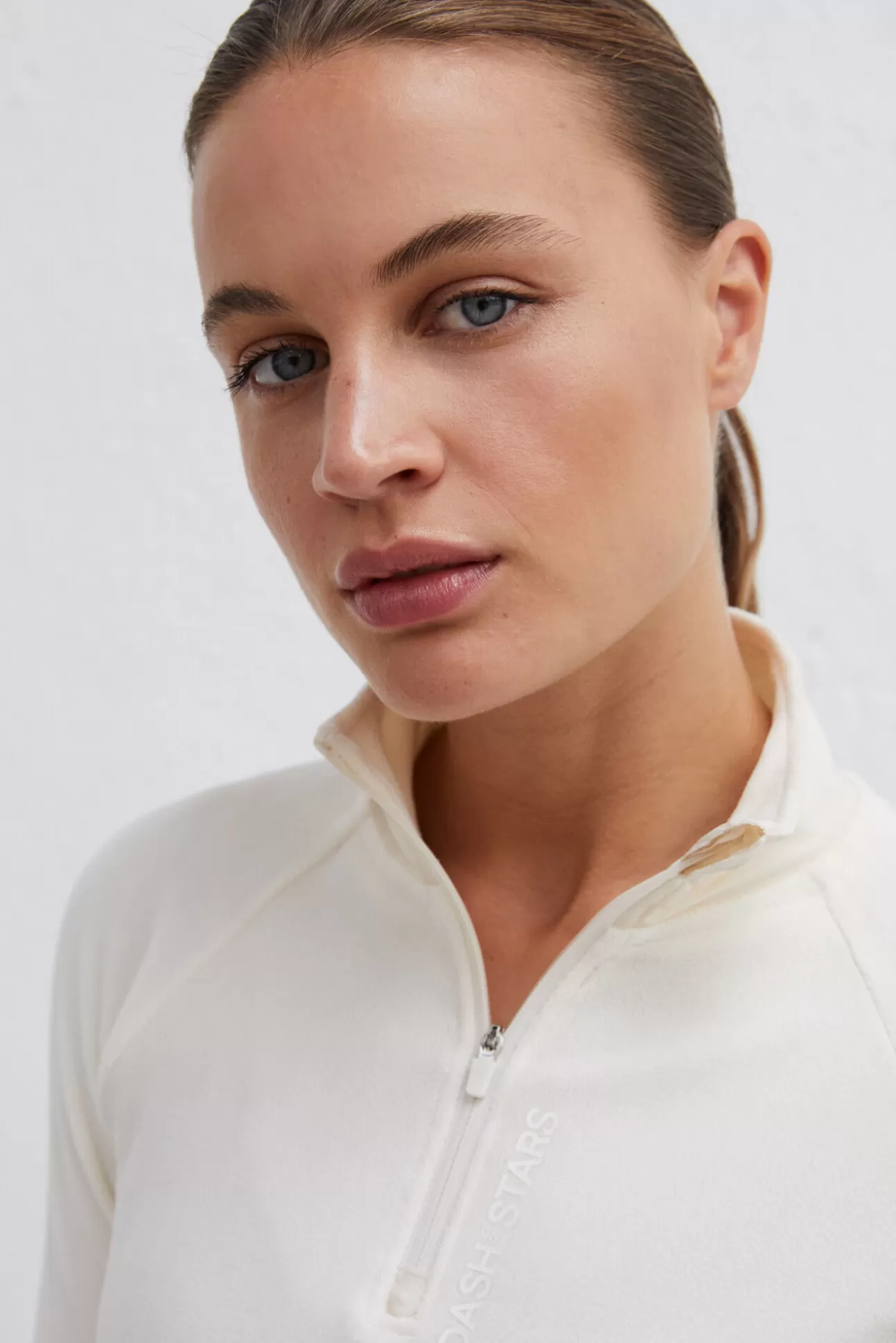 Active Wear^Dash and Stars Forro Polar Beige